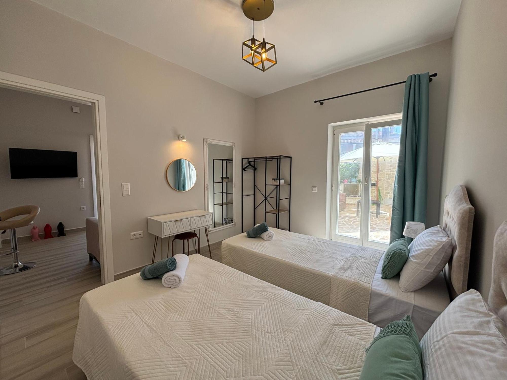 Mayflower Apartments Kassiopi Luaran gambar